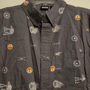 Star Wars Gray Button-Up Shirt